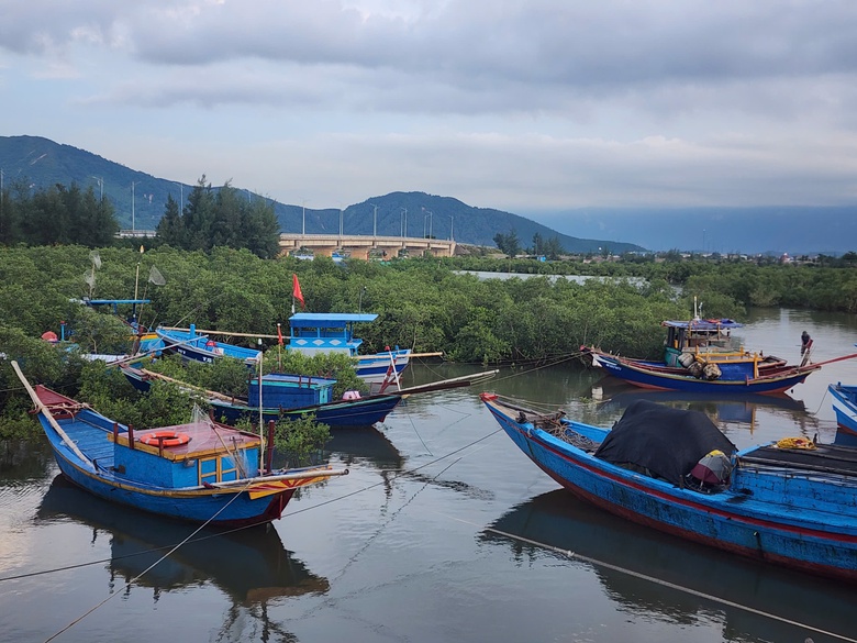 H&agrave; Tĩnh cấm biển, triển khai phương &aacute;n ứng ph&oacute; b&atilde;o số 10- Ảnh 2.