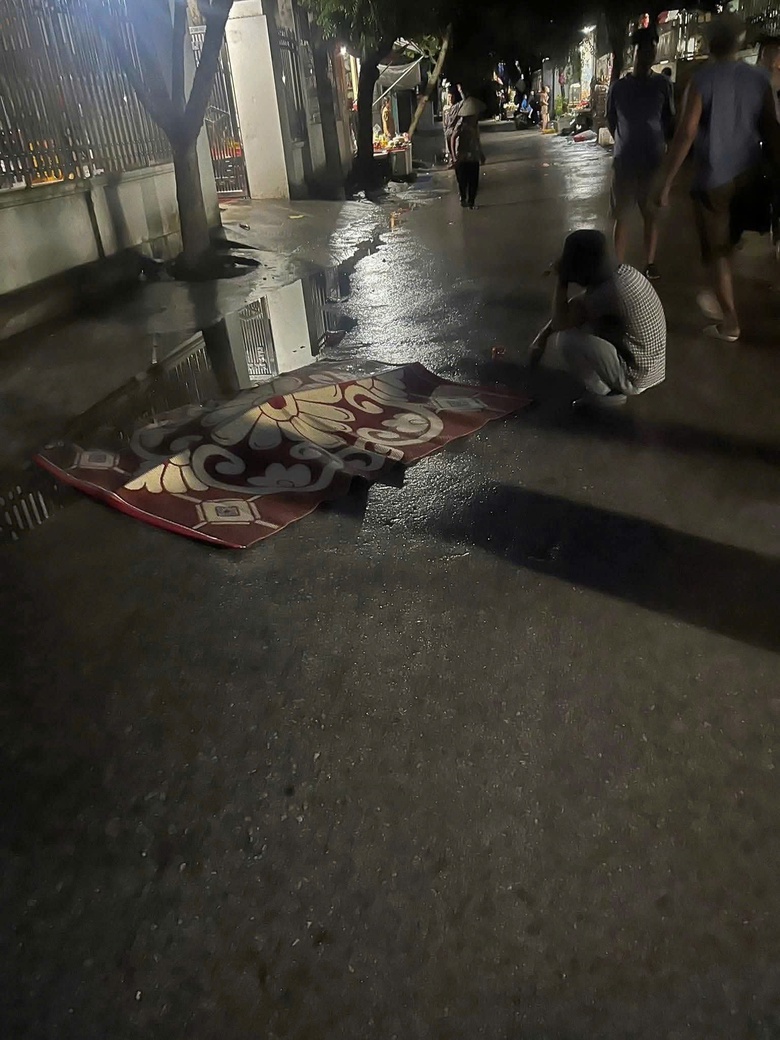 Cụ b&agrave; tử vong thương t&acirc;m sau va chạm với m&aacute;y x&uacute;c- Ảnh 2.