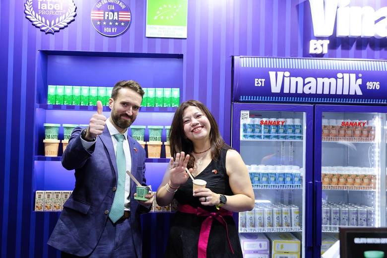 "Bật mí" món Việt xuất hiện trong sự kiện đón tàu Hải quân Hoàng gia Anh- Ảnh 5. "Bật mí" món Việt xuất hiện trong sự kiện đón tàu Hải quân Hoàng gia Anh- Ảnh 5.