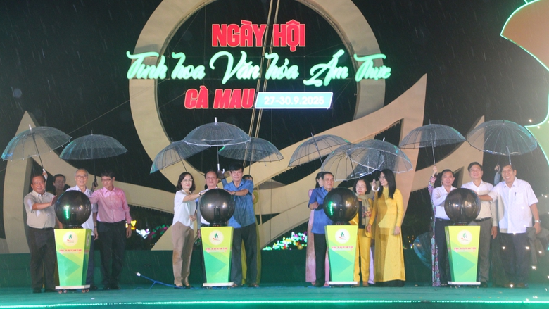 Khai mạc ng&agrave;y hội "Tinh hoa Văn h&oacute;a ẩm thực C&agrave; Mau"- Ảnh 1.