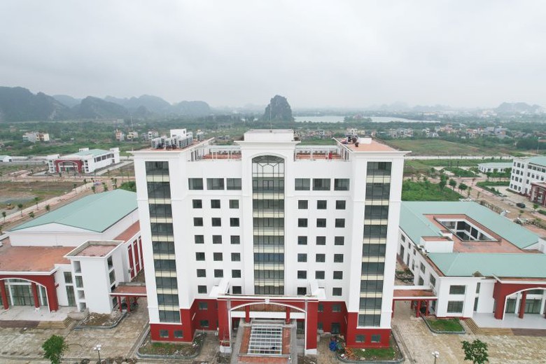 Ninh B&igrave;nh: Tăng tốc triển khai c&aacute;c dự &aacute;n x&acirc;y dựng ch&agrave;o mừng Đại hội Đảng- Ảnh 4.