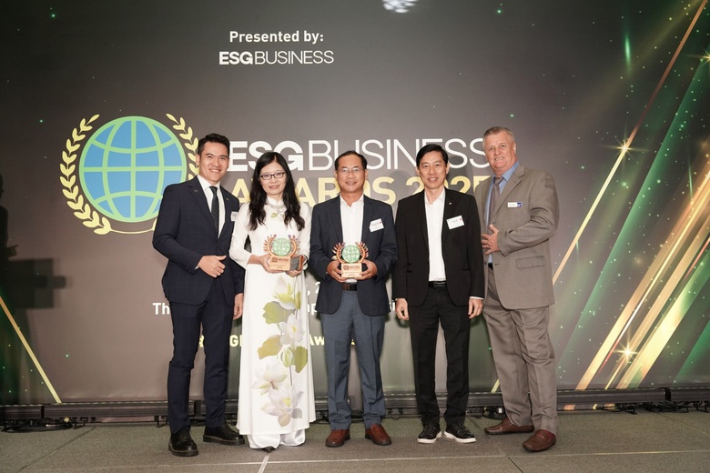 Vinuni &ldquo;chiến thắng k&eacute;p&rdquo; tại ESG Business Awards 2025- Ảnh 1.