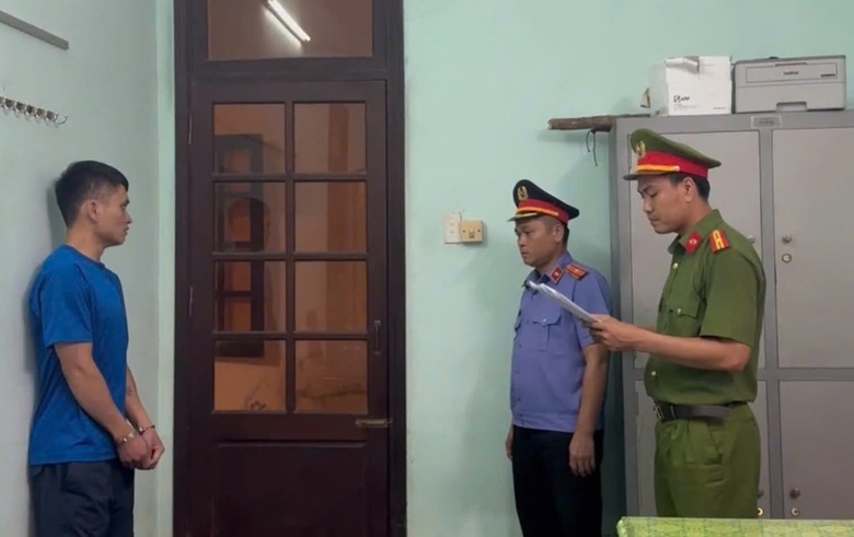 Bắt kẻ khống chế, xâm hại cô gái đang đi xe máy trên đường ở Đà Nẵng- Ảnh 1. Bắt kẻ khống chế, xâm hại cô gái đang đi xe máy trên đường ở Đà Nẵng- Ảnh 1.