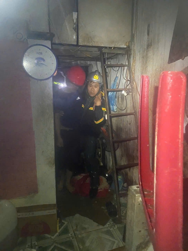 Bão số 10: Nhiều ngôi nhà đổ sập, đã có thiệt hại về người- Ảnh 25. Bão số 10: Nhiều ngôi nhà đổ sập, đã có thiệt hại về người- Ảnh 25.