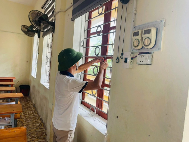 Nhiều tỉnh Bắc Trung Bộ cho học sinh nghỉ học để tr&aacute;nh b&atilde;o số 10- Ảnh 1.