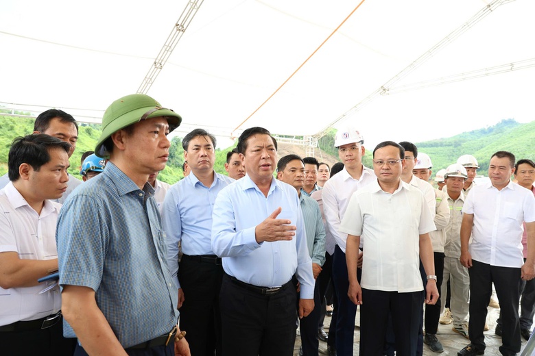 Bộ trưởng Trần Hồng Minh: Quyết t&acirc;m về đ&iacute;ch đoạn Chợ Chu - Ng&atilde; ba Trung Sơn trước 31/12- Ảnh 1.