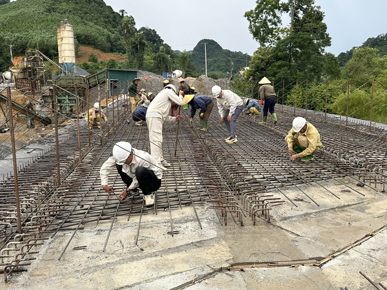 Bộ trưởng Trần Hồng Minh: Quyết t&acirc;m về đ&iacute;ch đoạn Chợ Chu - Ng&atilde; ba Trung Sơn trước 31/12- Ảnh 2.