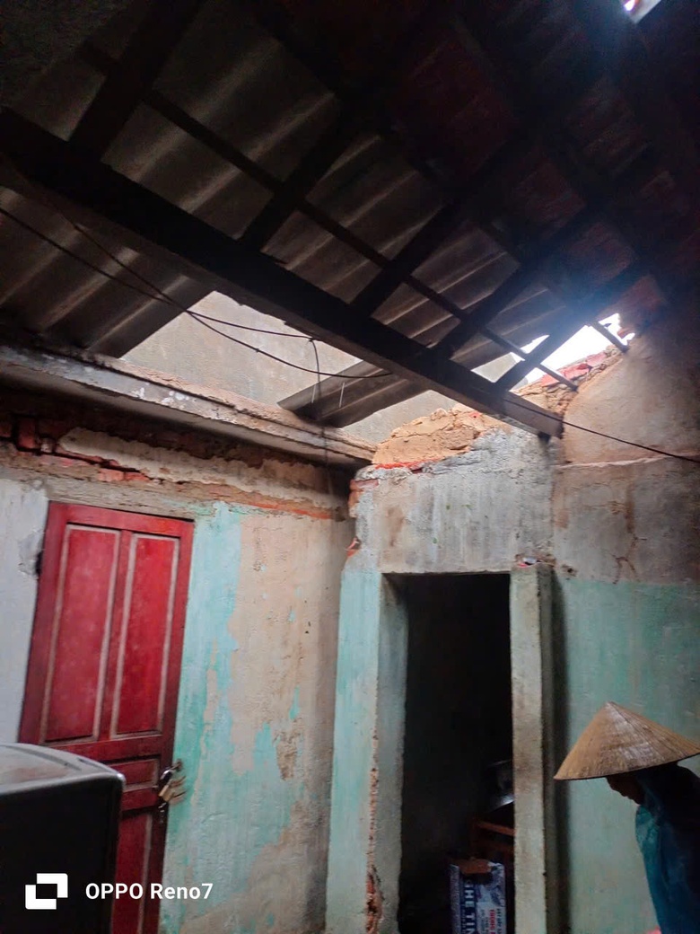 Chưa kịp gượng dậy sau b&atilde;o số 5, người d&acirc;n H&agrave; Tĩnh lại oằn m&igrave;nh hứng b&atilde;o số 10- Ảnh 1.