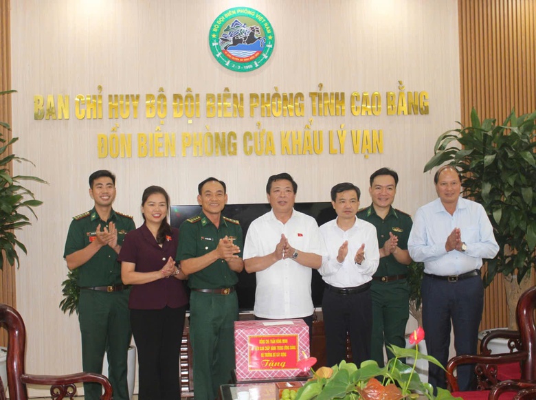 Bộ trưởng Trần Hồng Minh: Đột phá hạ tầng để Cao Bằng phát triển- Ảnh 5. Bộ trưởng Trần Hồng Minh: Đột phá hạ tầng để Cao Bằng phát triển- Ảnh 5.