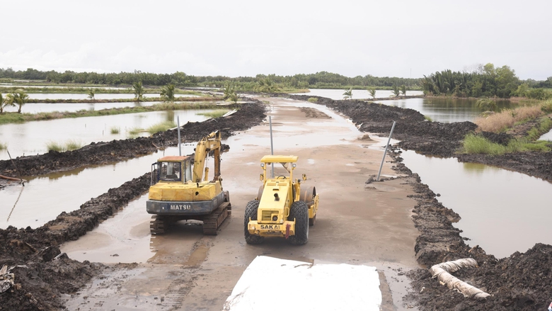 C&agrave; Mau: Sớm gỡ vướng mặt bằng, đưa ĐT979 về đ&iacute;ch đ&uacute;ng tiến độ- Ảnh 2.