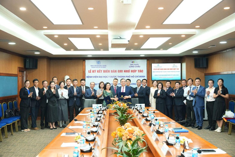 Long Ch&acirc;u hợp t&aacute;c chiến lược to&agrave;n diện c&ugrave;ng Bệnh viện Đại học Y Dược TP.HCM- Ảnh 1.