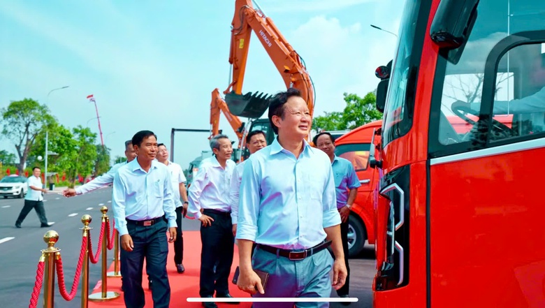 Kim Long Motor ghi dấu ấn tại triển l&atilde;m &ldquo;80 năm h&agrave;nh tr&igrave;nh Độc lập - Tự do - Hạnh ph&uacute;c- Ảnh 1.