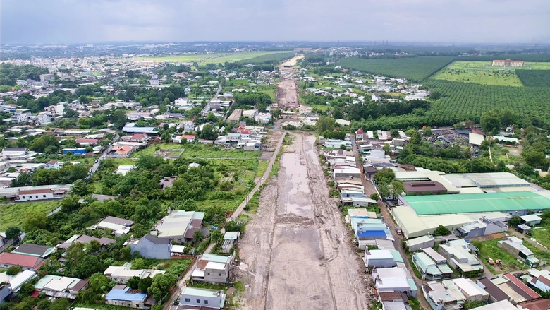 Đồng Nai: Quy hoạch kiến tạo th&agrave;nh phố s&acirc;n bay to&agrave;n cầu, h&igrave;nh th&agrave;nh h&agrave;nh lang đ&ocirc; thị xanh- Ảnh 9.