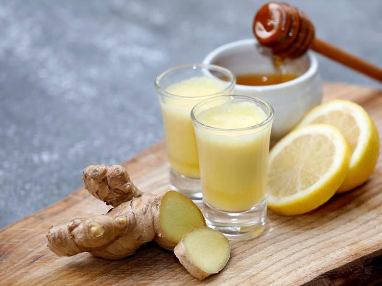 Ai nên tránh xa thức uống "ginger shot"?- Ảnh 1. Ai nên tránh xa thức uống "ginger shot"?- Ảnh 1.