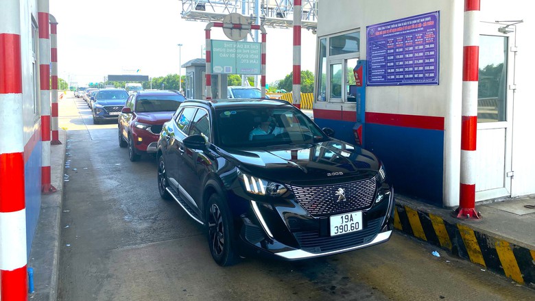 Xử l&yacute; vướng mắc chuyển đổi t&agrave;i khoản thu ph&iacute; doanh nghiệp trước ng&agrave;y 31/12- Ảnh 1.