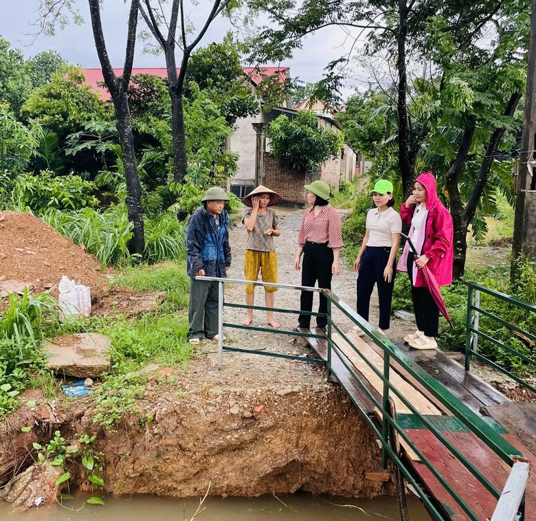 C&aacute;c x&atilde; v&ugrave;ng ven H&agrave; Nội căng m&igrave;nh ứng ph&oacute; hậu quả mưa b&atilde;o- Ảnh 17.