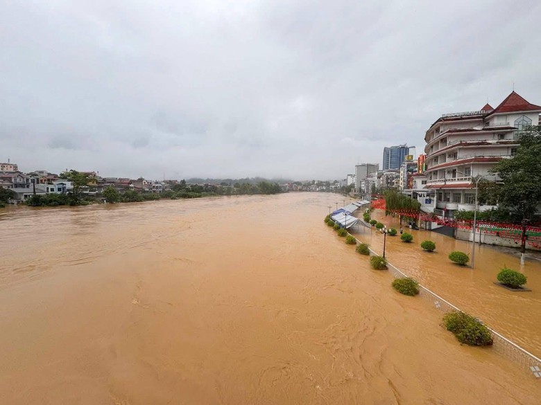 Tập trung t&igrave;m kiếm cứu nạn, khắc phục hậu quả mưa lũ tại Cao Bằng, Tuy&ecirc;n Quang, L&agrave;o Cai- Ảnh 1.