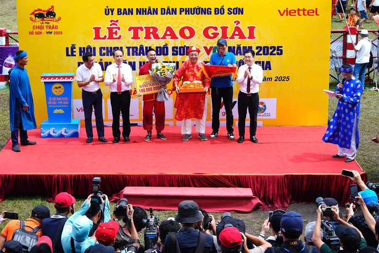 Hải Ph&ograve;ng: Đặc sắc lễ hội chọi tr&acirc;u truyền thống Đồ Sơn 2025- Ảnh 5.