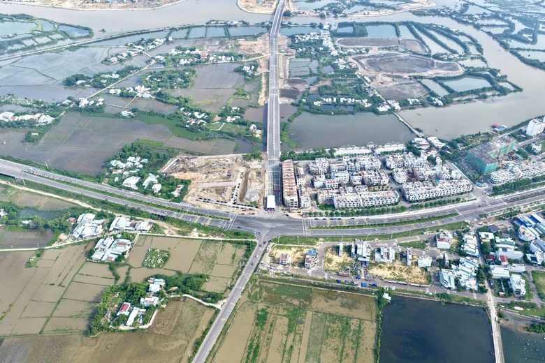 Cận cảnh hai c&ocirc;ng tr&igrave;nh giao th&ocirc;ng ho&agrave;n th&agrave;nh trước thềm Đại hội Đảng bộ tỉnh Gia Lai- Ảnh 1.