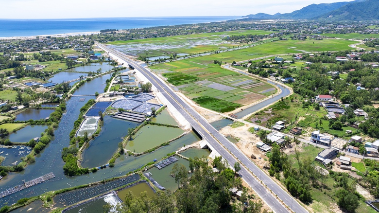 Cận cảnh hai c&ocirc;ng tr&igrave;nh giao th&ocirc;ng ho&agrave;n th&agrave;nh trước thềm Đại hội Đảng bộ tỉnh Gia Lai- Ảnh 6.