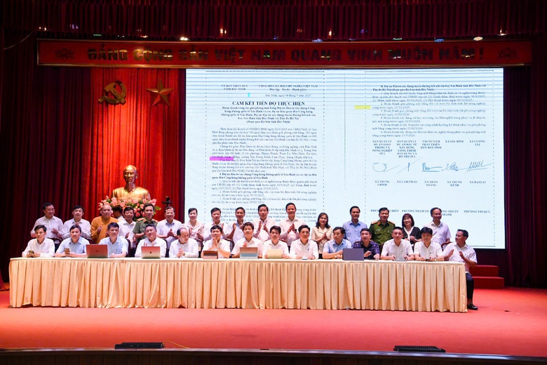 Sân bay Gia Bình: Phát động cao điểm giải phóng mặt bằng, quyết tâm đưa vào khai thác 2026- Ảnh 2. Sân bay Gia Bình: Phát động cao điểm giải phóng mặt bằng, quyết tâm đưa vào khai thác 2026- Ảnh 2.