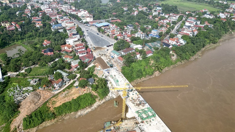 Khi n&agrave;o cầu Phong Ch&acirc;u mới th&ocirc;ng xe?- Ảnh 2.