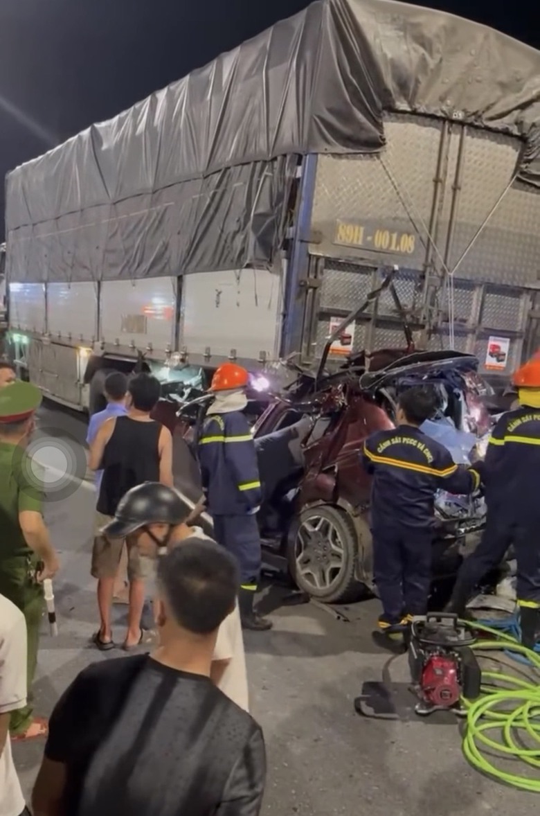 Ninh B&igrave;nh: Va chạm li&ecirc;n ho&agrave;n tr&ecirc;n tuyến đường nối cao tốc, 3 người thương vong- Ảnh 1.