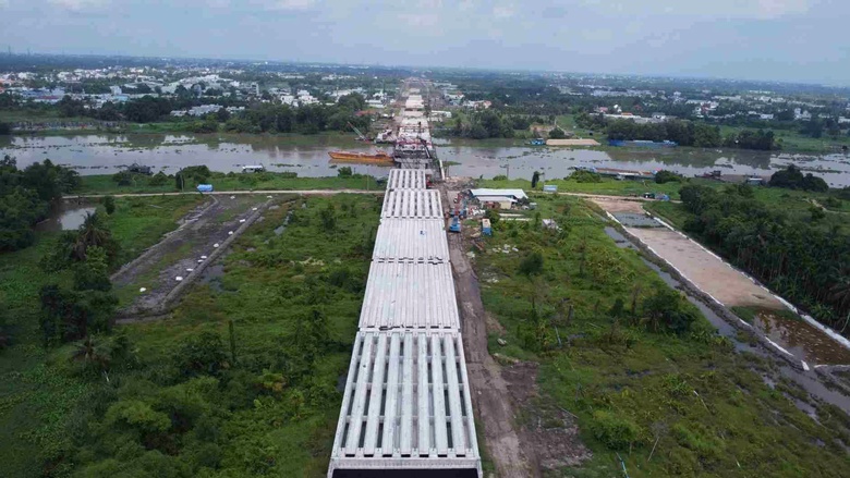 Dự &aacute;n V&agrave;nh đai 3 TP.HCM: Đẩy nhanh tiến độ, gỡ vướng mắc mặt bằng v&agrave; vật liệu- Ảnh 1.