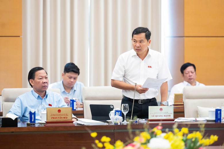 Đại biểu đ&aacute;nh gi&aacute; cao tư duy đột ph&aacute; trong dự &aacute;n Luật H&agrave;ng kh&ocirc;ng d&acirc;n dụng (thay thế)- Ảnh 1.