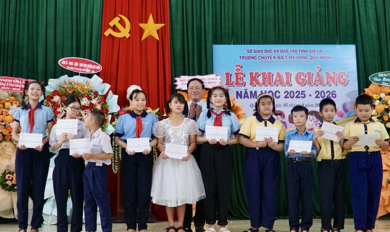 Tăng tr&aacute;ch nhiệm, th&ecirc;m hy vọng cho học sinh chuy&ecirc;n biệt Gia Lai sau s&aacute;p nhập tỉnh - Ảnh 4.