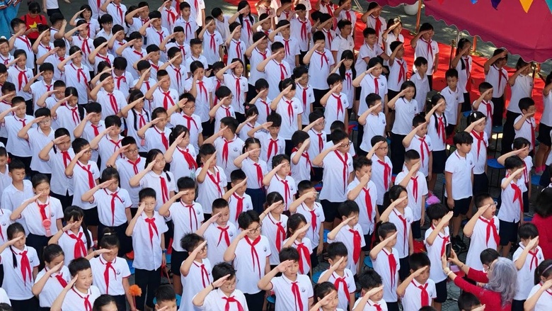 Hơn 2,3 triệu học sinh Hà Nội náo nức đón năm học mới đặc biệt- Ảnh 15. Hơn 2,3 triệu học sinh Hà Nội náo nức đón năm học mới đặc biệt- Ảnh 15.