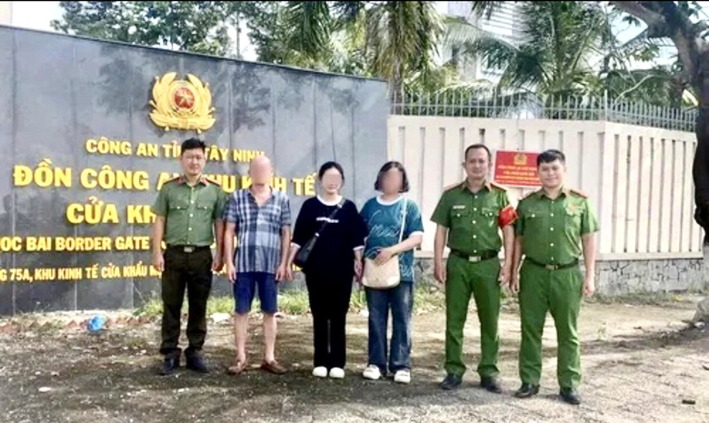 T&acirc;y Ninh: Giải cứu c&ocirc; g&aacute;i 18 tuổi bị lừa bắt c&oacute;c online đ&ograve;i 1 tỷ đồng- Ảnh 1.