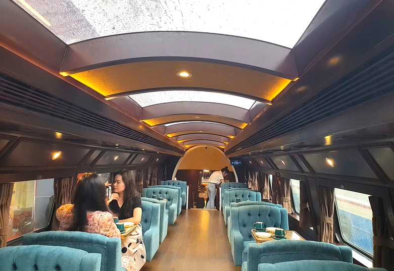 Tàu du lịch “Hà Nội 5 cửa ô” mở bán vé, khai thác thương mại- Ảnh 1. Tàu du lịch “Hà Nội 5 cửa ô” mở bán vé, khai thác thương mại- Ảnh 1.