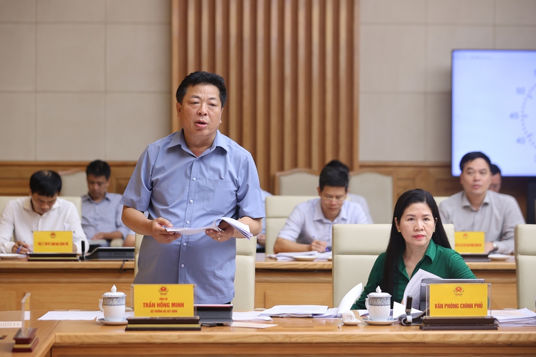 Thủ tướng: Khẩn trương xây dựng báo cáo dự án đường sắt Lào Cai - Hà Nội - Hải Phòng- Ảnh 2. Thủ tướng: Khẩn trương xây dựng báo cáo dự án đường sắt Lào Cai - Hà Nội - Hải Phòng- Ảnh 2.