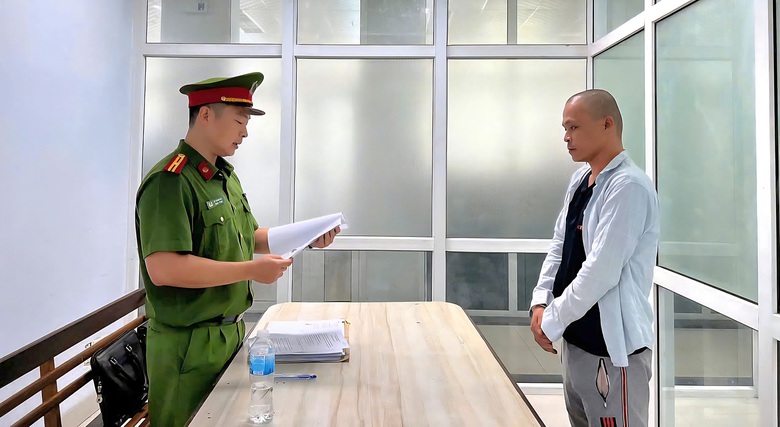 Đ&agrave; Nẵng: Khởi tố t&agrave;i xế taxi ph&ecirc; ma t&uacute;y g&acirc;y tai nạn li&ecirc;n ho&agrave;n- Ảnh 1.