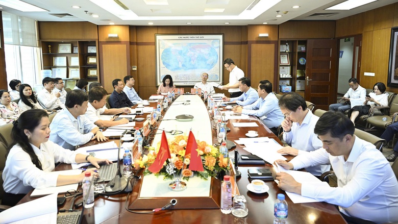 Viglacera cần tiếp tục đổi mới theo xu thế xanh, tiết kiệm t&agrave;i nguy&ecirc;n, giảm ph&aacute;t thải- Ảnh 6.