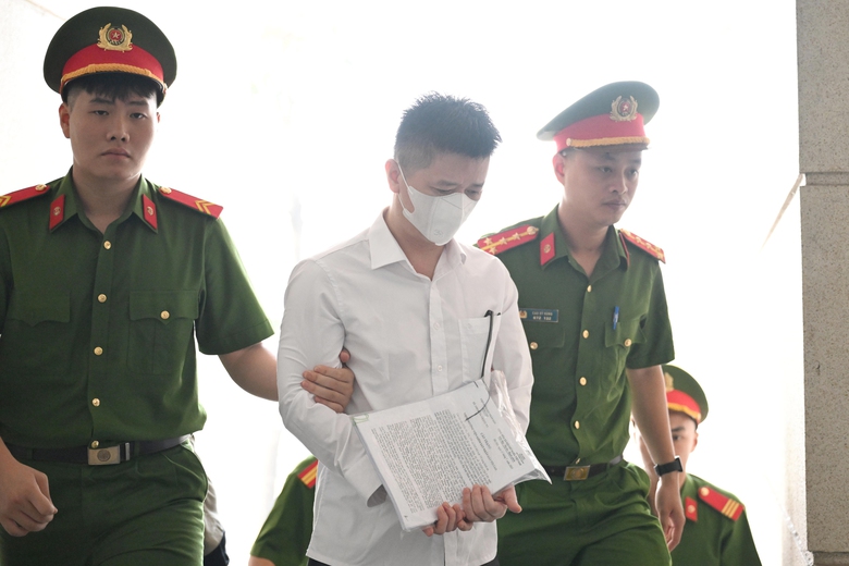 X&eacute;t xử 29 bị c&aacute;o trong vụ &aacute;n Tập đo&agrave;n Thuận An- Ảnh 3.