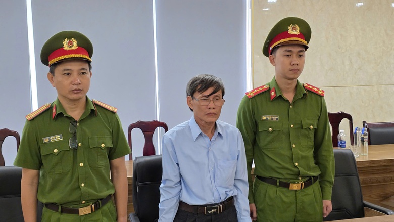 Đ&agrave; Nẵng: Bắt giam đối tượng giả mạo giấy tờ đất để chiếm đoạt tiền- Ảnh 1.