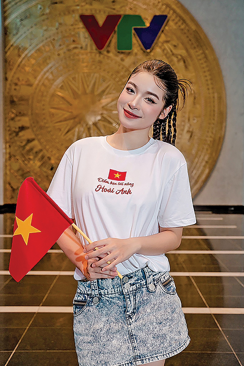 V&otilde; Ho&agrave;i Anh: Ba kh&ocirc;ng d&ugrave;ng danh tiếng để mở đường cho t&ocirc;i- Ảnh 3.