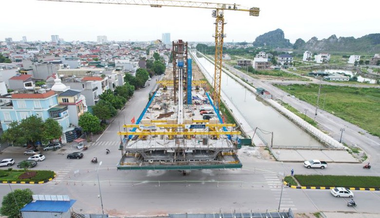 Khó khăn vật liệu xây dựng, Thanh Hóa vẫn đạt gần 48% tiến độ giải ngân vốn đầu tư công- Ảnh 2. Khó khăn vật liệu xây dựng, Thanh Hóa vẫn đạt gần 48% tiến độ giải ngân vốn đầu tư công- Ảnh 2.