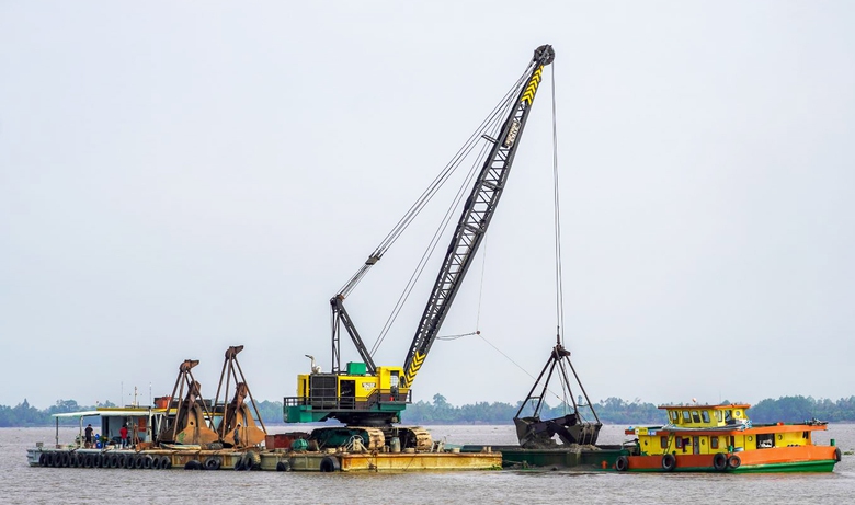 Miền Tây thiếu cát san lấp, mỏ vẫn ì ạch khai thác- Ảnh 3. Miền Tây thiếu cát san lấp, mỏ vẫn ì ạch khai thác- Ảnh 3.