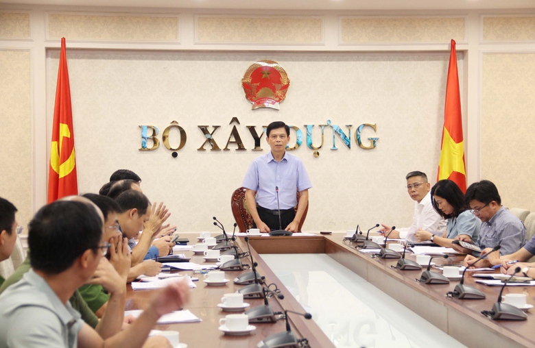 Sau vụ ch&aacute;y dưới gầm cầu Vĩnh Tuy, 3/4 b&atilde;i xe bị "x&oacute;a sổ"- Ảnh 25.