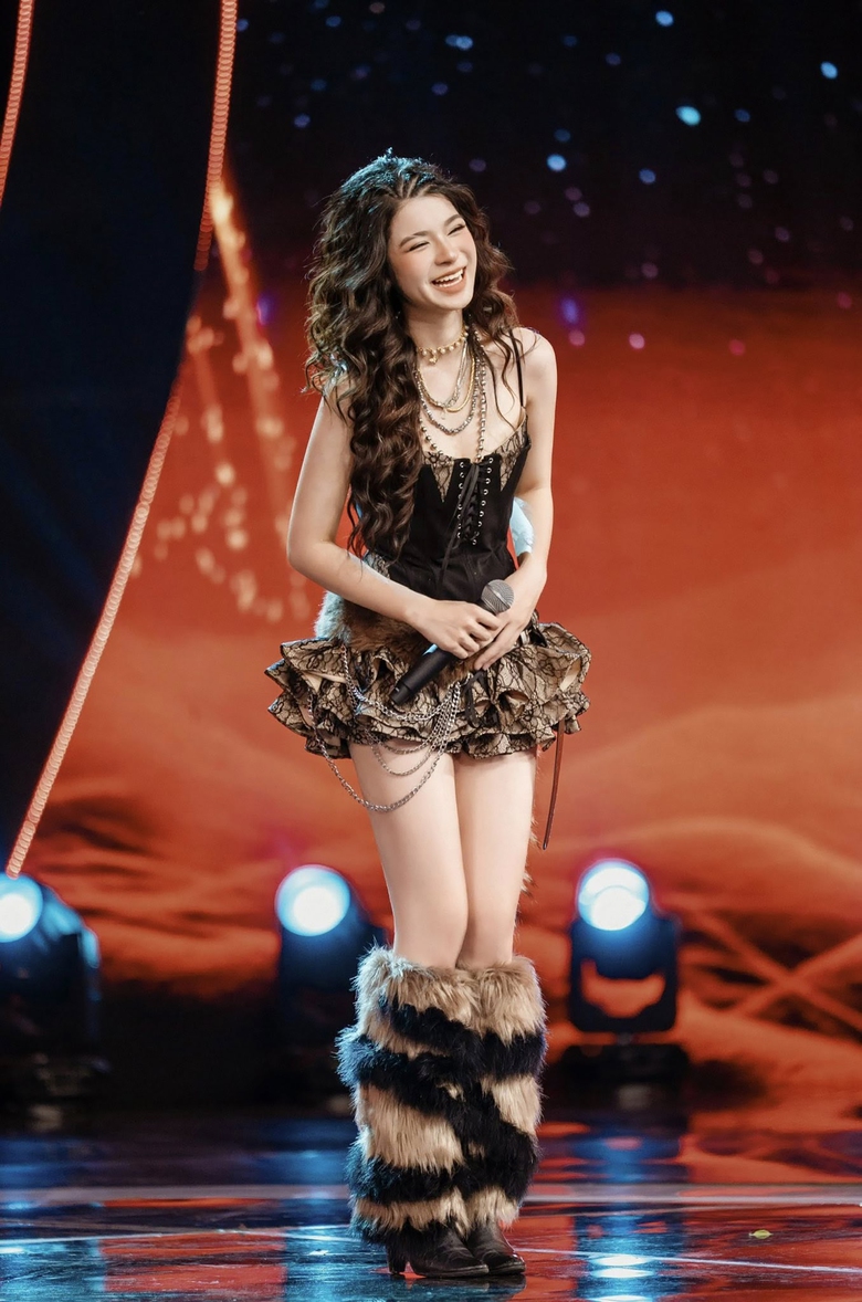 V&otilde; Ho&agrave;i Anh: Ba kh&ocirc;ng d&ugrave;ng danh tiếng để mở đường cho t&ocirc;i- Ảnh 1.