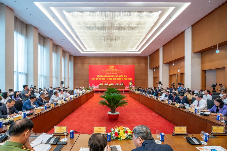 Chủ tịch Quốc hội: Cả d&acirc;n tộc đang quyết t&acirc;m đến năm 2045 trở th&agrave;nh nước ph&aacute;t triển- Ảnh 2.