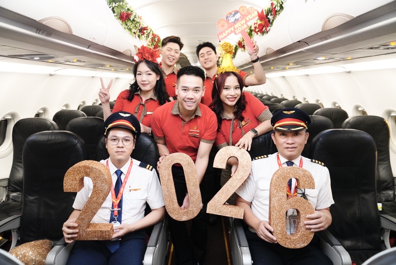 Sắc đỏ Vietjet khơi nguồn năng lượng trong chuyến bay đầu năm 2026- Ảnh 1.