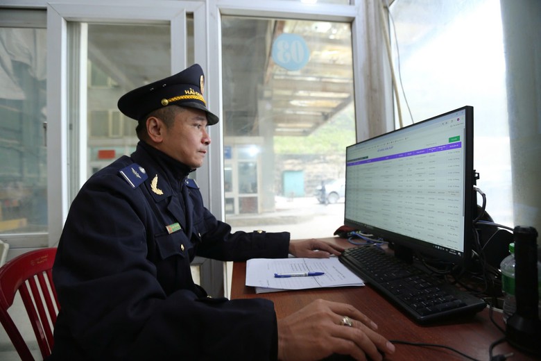 H&agrave; Tĩnh gặp kh&oacute; trong quản l&yacute; tải trọng xe chở h&agrave;ng từ L&agrave;o về Việt Nam- Ảnh 3.