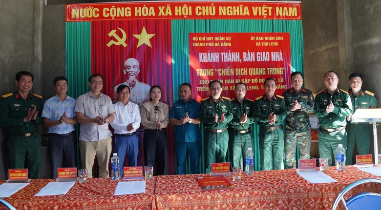Tăng ca, ho&agrave;n th&agrave;nh hơn 290 căn nh&agrave; trong chiến dịch Quang Trung tại 3 địa phương- Ảnh 1.