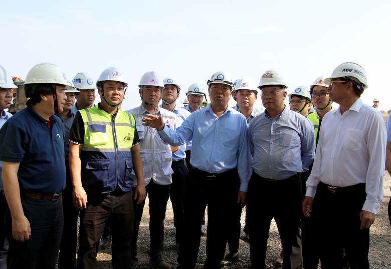 Bộ trưởng Trần Hồng Minh: S&acirc;n bay Long Th&agrave;nh phải chất lượng, đẹp - xanh đạt chuẩn 5 sao- Ảnh 3.