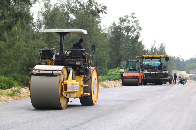 Quảng Ngãi phân cấp quản lý xây dựng giữa phường, xã và khu kinh tế như thế nào?- Ảnh 1. Quảng Ngãi phân cấp quản lý xây dựng giữa phường, xã và khu kinh tế như thế nào?- Ảnh 1.