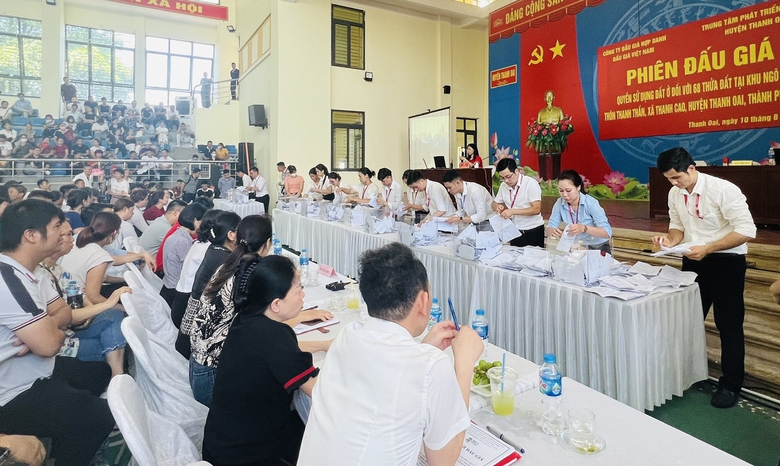 Tăng mức đặt cọc, ngăn trục lợi đấu gi&aacute; đất- Ảnh 1.